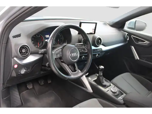 AUDI Q2 design 1.0 TFSI ultra AHK Tempo LED Navi (11/12)