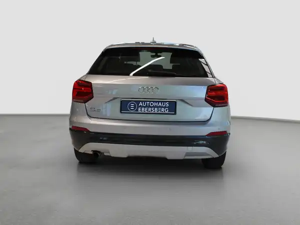 AUDI Q2 design 1.0 TFSI ultra AHK Tempo LED Navi (6/12)