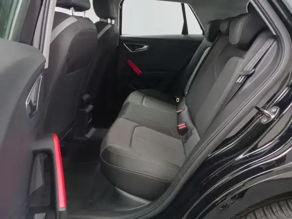 AUDI Q2 sport 35 TFSI 5JGar Kamera Navi LED PDC DAB (12/23)