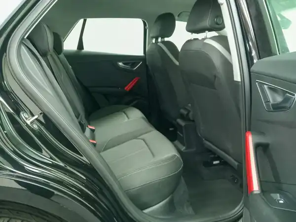 AUDI Q2 sport 35 TFSI 5JGar Kamera Navi LED PDC DAB (17/23)