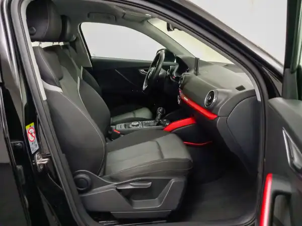 AUDI Q2 sport 35 TFSI 5JGar Kamera Navi LED PDC DAB (19/23)
