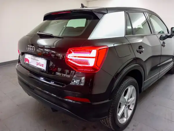 AUDI Q2 sport 35 TFSI 5JGar Kamera Navi LED PDC DAB (21/23)