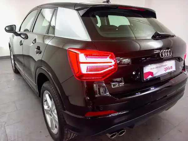 AUDI Q2 sport 35 TFSI 5JGar Kamera Navi LED PDC DAB (22/23)