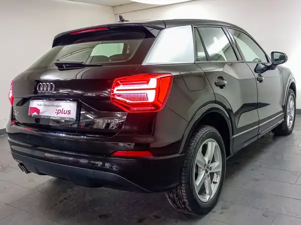 AUDI Q2 sport 35 TFSI 5JGar Kamera Navi LED PDC DAB (8/23)