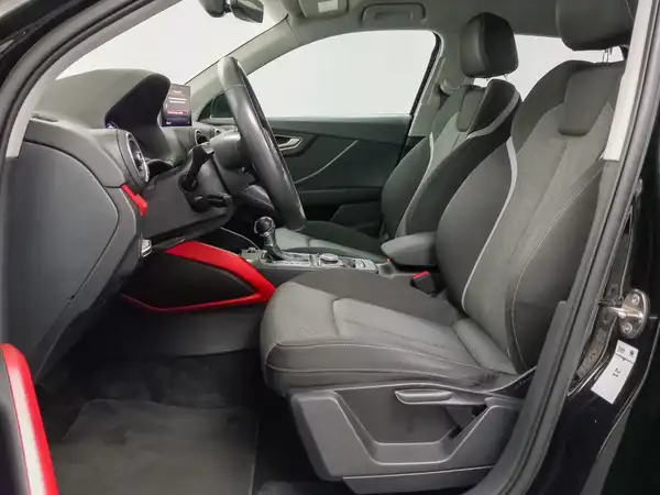 AUDI Q2 sport 35 TFSI 5JGar Kamera Navi LED PDC DAB (9/23)