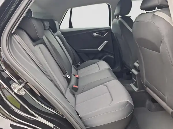 AUDI Q2 35 TFSI (15/16)