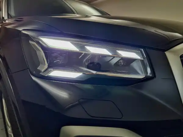 AUDI Q2 35 TFSI advanced (13/18)