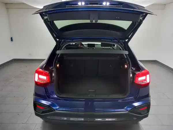 AUDI Q2 Advanced 5JGar Virtual Navi+ GRA SHZ (13/15)