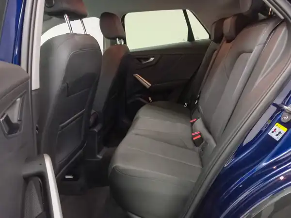 AUDI Q2 Advanced 5JGar Virtual Navi+ GRA SHZ (10/15)