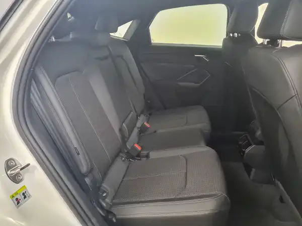 AUDI Q3 Sportback S line 35 TFSI (16/18)