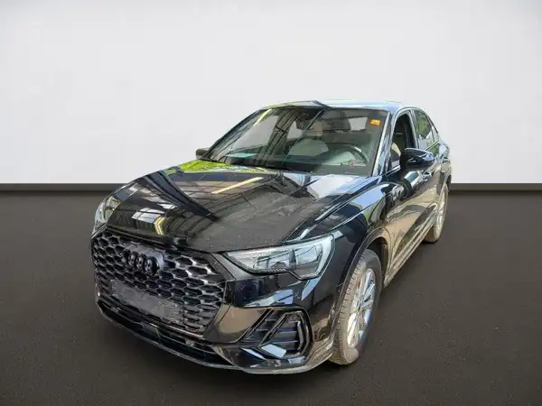 AUDI Q3 Sportback S line 45 TFSI e (2/4)