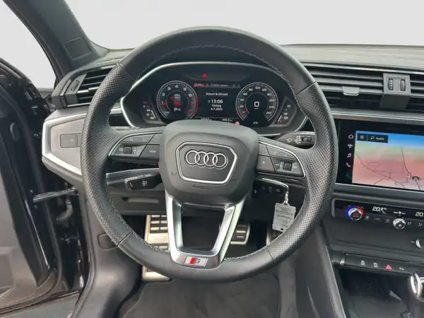 AUDI Q3 S line 40 TFSI qu Business Navi+ Virtual+ Connect (11/16)