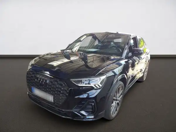 AUDI Q3 Sportback 45 TFSI e Hybrid Assist+ Business S line LED (2/10)