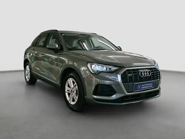 AUDI Q3 40 TSFI quattro (4/16)