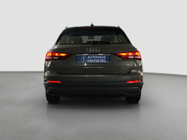 AUDI Q3 40 TSFI quattro (6/16)