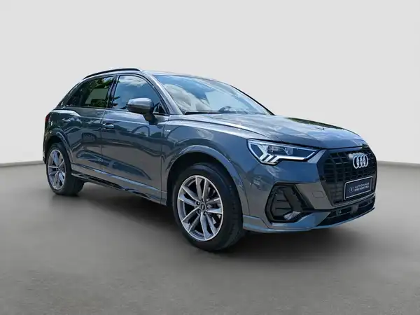 AUDI Q3 S line 35 TFSI Business LED Navi+ Virtual+ (4/16)
