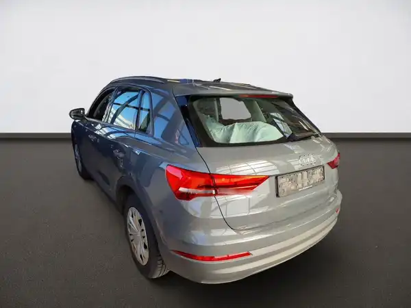 AUDI Q3 35 TDI virtual Business Navi+ connect (4/8)