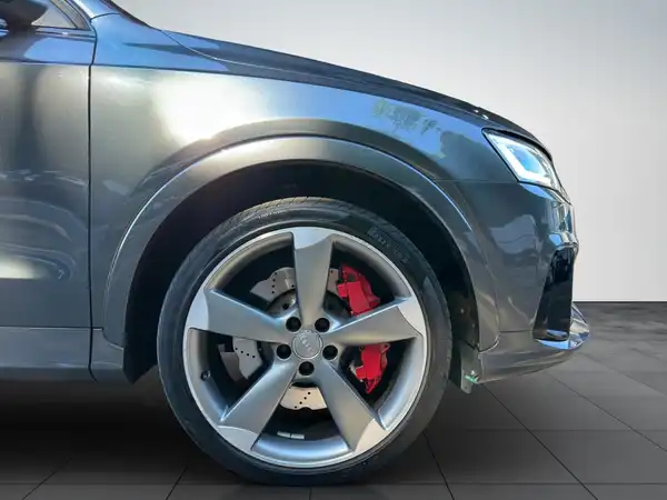 AUDI RSQ3 2.5 TFSI qu el.Sitz Pano Navi+ el.Heck black (17/17)