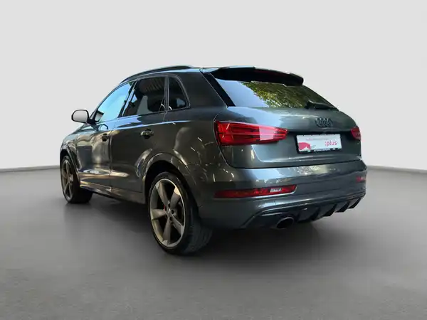AUDI RSQ3 2.5 TFSI qu el.Sitz Pano Navi+ el.Heck black (7/17)