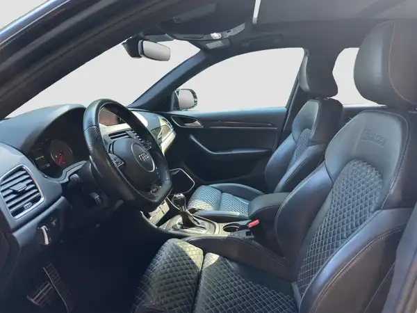 AUDI RSQ3 2.5 TFSI qu el.Sitz Pano Navi+ el.Heck black (8/17)