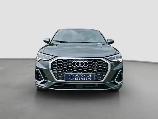 AUDI Q3 Sportback S line 45 TFSI e Hybrid Assist Business Kamera LED (3/17)