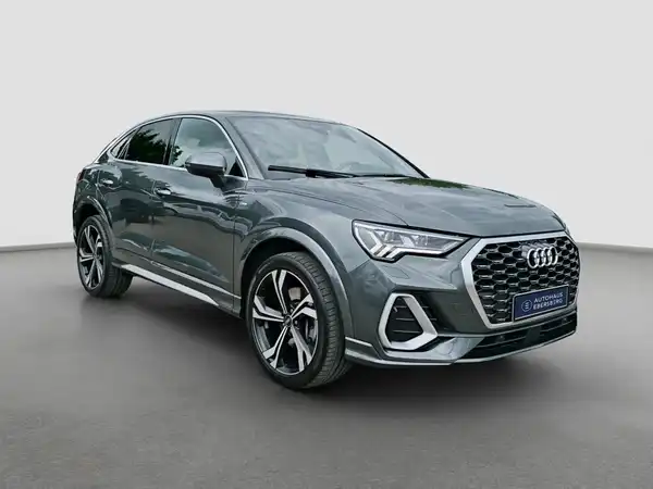 AUDI Q3 Sportback S line 45 TFSI e Hybrid Assist Business Kamera LED (4/17)