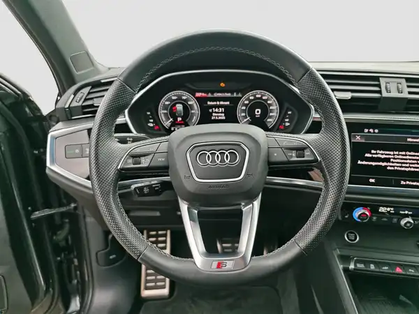 AUDI Q3 Sportback S line 45 TFSI e Hybrid Assist Business Kamera LED (11/17)