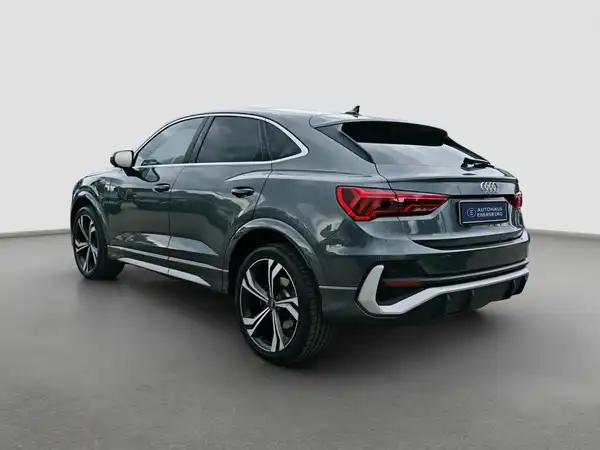 AUDI Q3 Sportback S line 45 TFSI e Hybrid Assist Business Kamera LED (7/17)