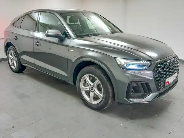 AUDI Q5 Sportback S line 55 TFSI e qu. Business Assist Stadt u. Tour MATRIX (4/20)