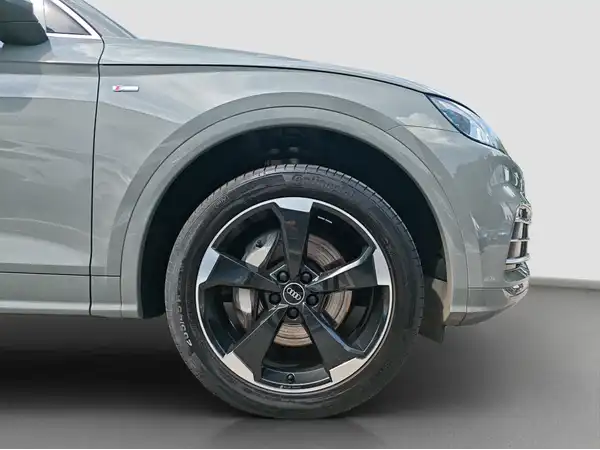 AUDI Q5 55 TFSI e quattro (16/16)