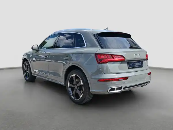 AUDI Q5 55 TFSI e quattro (7/16)