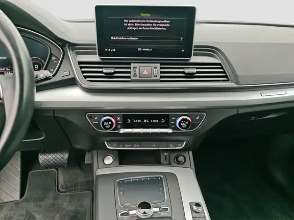 AUDI Q5 40 TDI qu TechSelect Alarm DAB 3xClima AHK (12/17)