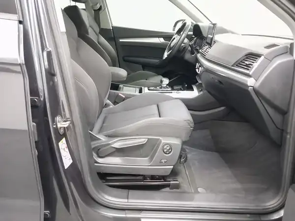 AUDI Q5 50 TFSI e qu Hybrid Tour Business ACC MTRX Navi+ (17/22)