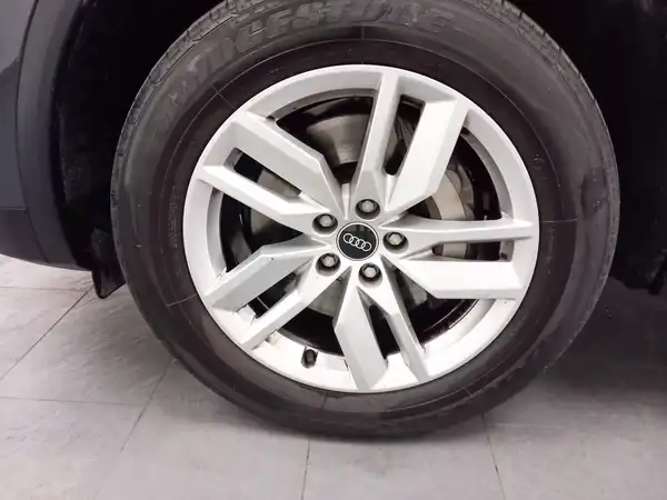 AUDI Q5 50 TFSI e qu Hybrid Tour Business ACC MTRX Navi+ (22/22)