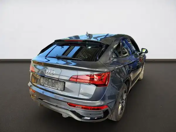 AUDI Q5 Sportback S line 50 TFSI e qu Hybrid Stadt Tour Business (3/4)