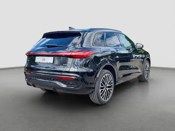 AUDI Q5 2.0 TDI quattro (5/16)