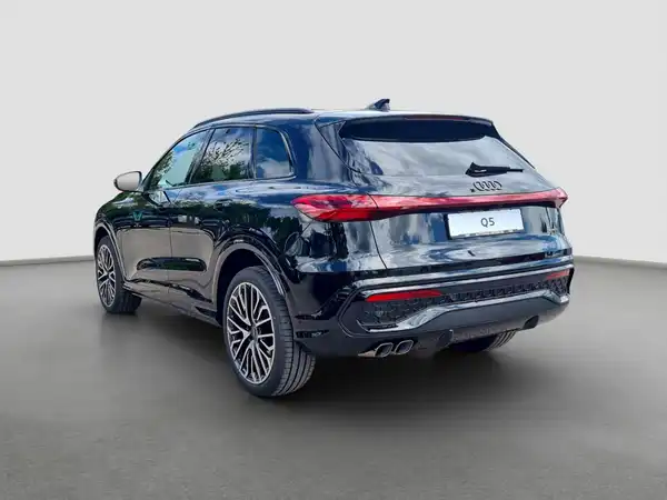 AUDI Q5 2.0 TDI quattro (7/16)