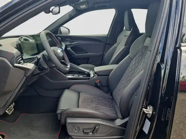 AUDI Q5 2.0 TDI quattro (8/16)