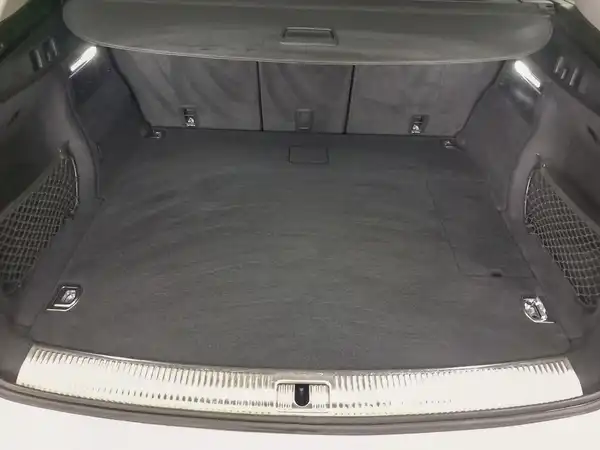 AUDI Q5 50 TFSI e qu Stadt Business virtual Pano Navi+ (14/21)