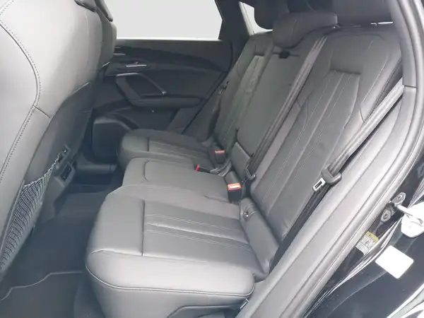 AUDI Q5 Sportback edition one TDI (9/16)