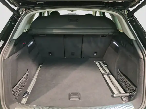 AUDI Q5 design 50 TDI qu. Tour AHK Kamera Pano Virtuel LED (13/17)