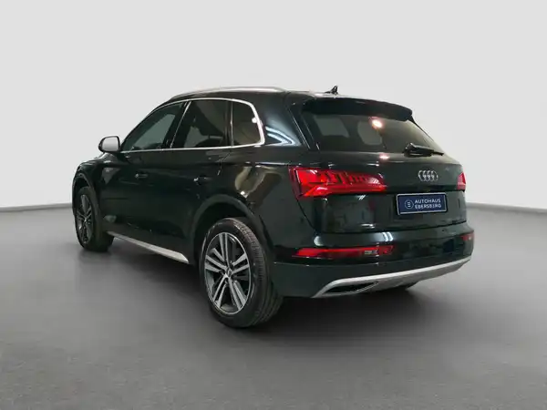 AUDI Q5 design 50 TDI qu. Tour AHK Kamera Pano Virtuel LED (7/17)