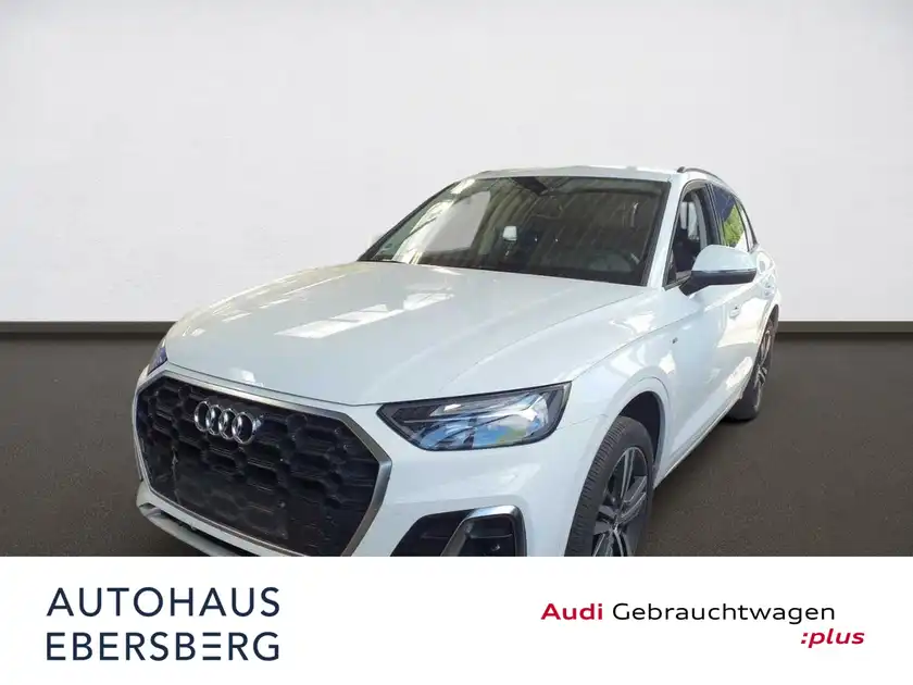 AUDI Q5 S line TFSI e quattro (1/8)