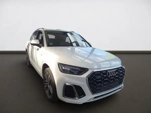 AUDI Q5 S line TFSI e quattro (3/8)