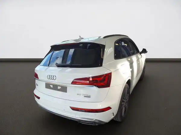 AUDI Q5 S line TFSI e quattro (5/8)