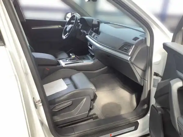AUDI Q5 S line TFSI e quattro (7/8)