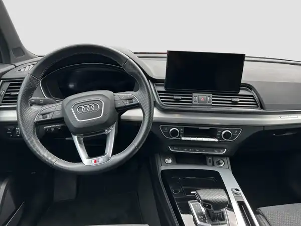 AUDI Q5 S line 55 TSFI e quattro (10/16)