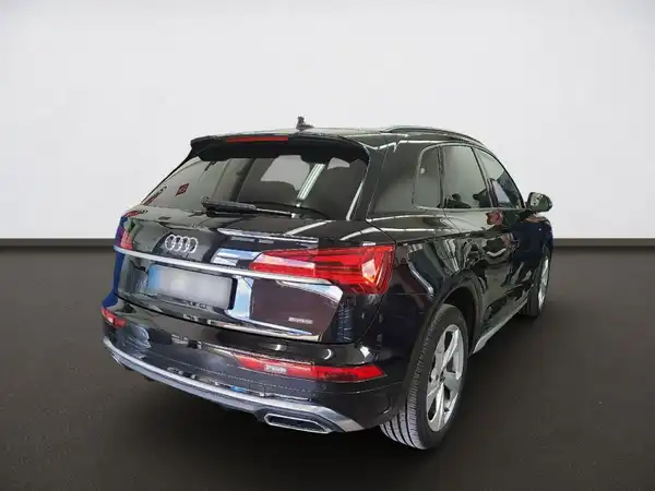 AUDI Q5 S line 40 TDI quattro (3/4)