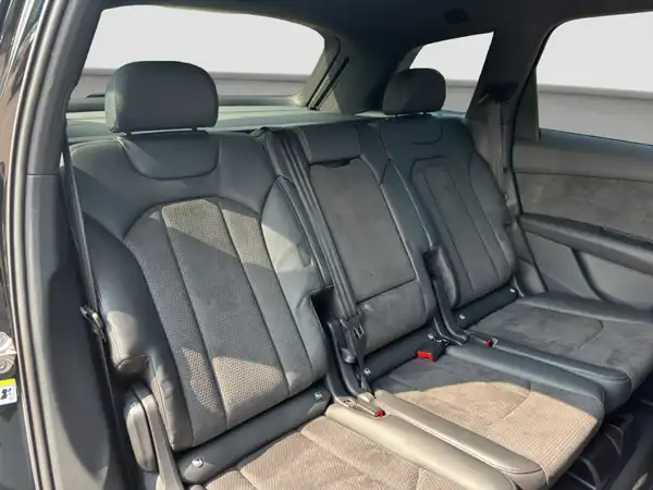 AUDI Q7 S-Line 50 TDI qu. Business Tour ACC Connect (15/16)