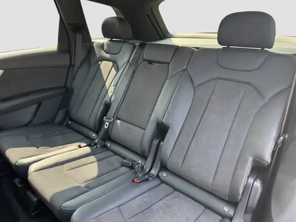 AUDI Q7 S-Line 50 TDI qu. Business Tour ACC Connect (9/16)